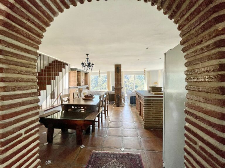 1151d66ce9a472bb0613cae032c8c7b9 - 13