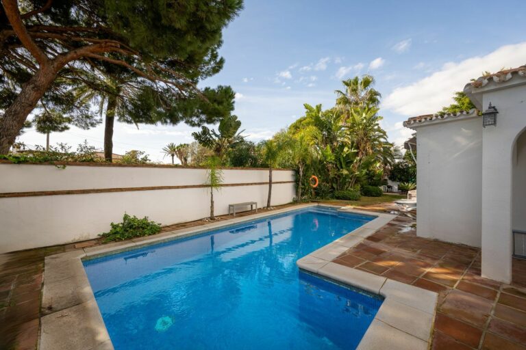 15266f10d58b58955141b5fcc99b9120 - 10