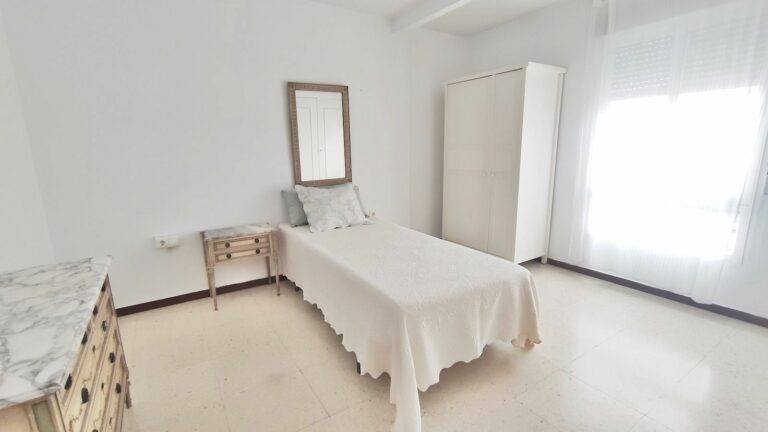 163ba6426fabff17cec84343509bcbe2 - 11