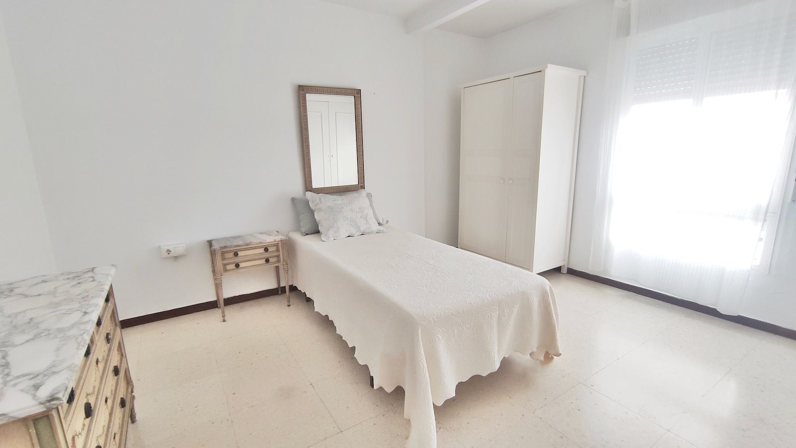 163ba6426fabff17cec84343509bcbe2 - 5