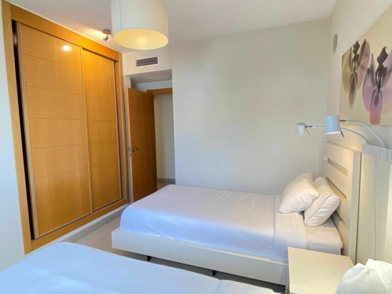 16829102dde930f353faa1d8ea4e8a95 - 14