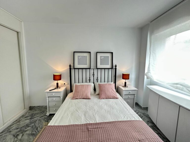 17e4cd05a6d0400d9f05ec8328b3d7f3 - 12