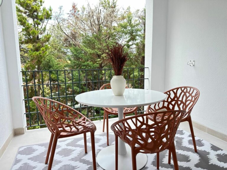 17e4cd05a6d0400d9f05ec8328b3d7f3 - 6