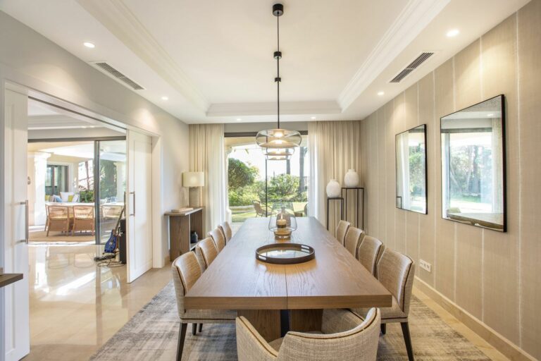 1898156ca872911a508e3a3ec03d0b93 - 11