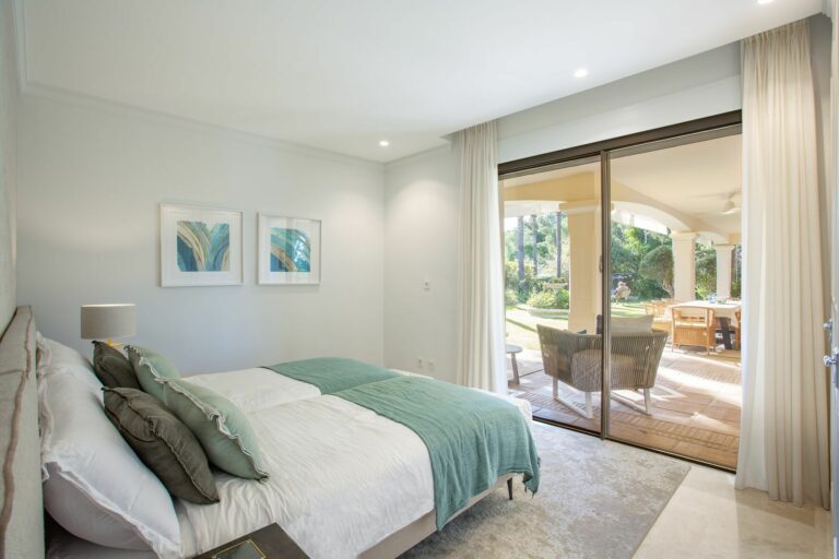 1898156ca872911a508e3a3ec03d0b93 - 16