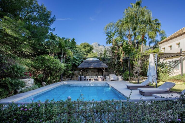 1898156ca872911a508e3a3ec03d0b93 - 9