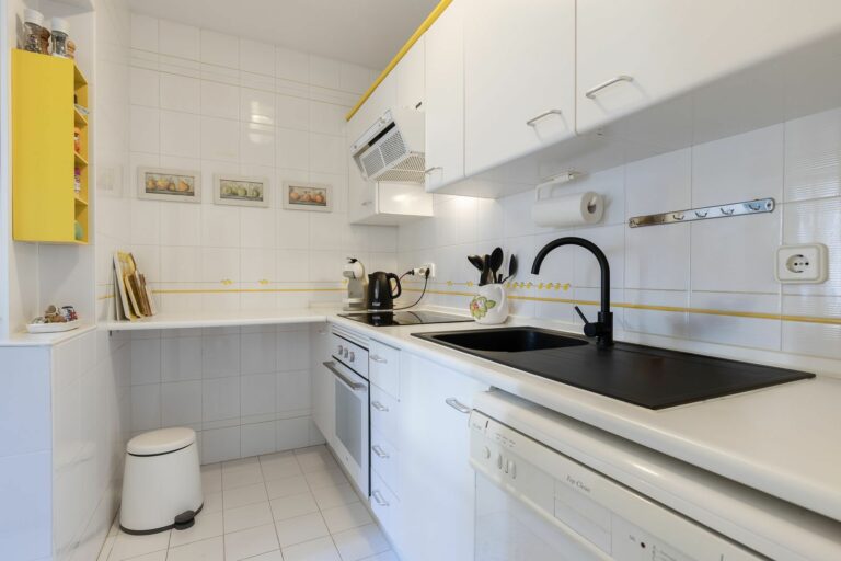 1941b90c4288d1aa9d50fd13a6d9ee5a - 10