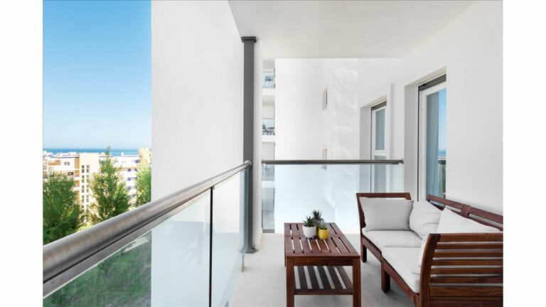 1a4ced7302adf4ef6d427de99906a2b7 - 1