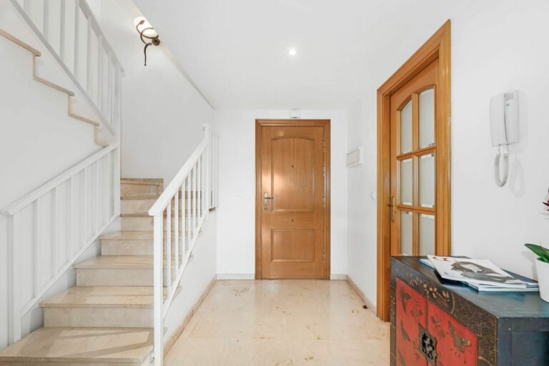 1bd0ae6e14aa49371893aa74a42811fa - 13