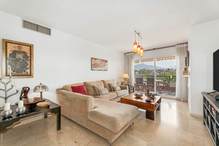 1bd0ae6e14aa49371893aa74a42811fa - 3