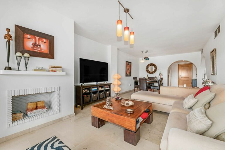 1bd0ae6e14aa49371893aa74a42811fa - 7