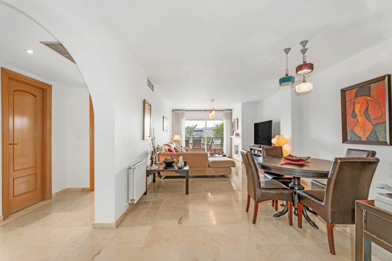 1bd0ae6e14aa49371893aa74a42811fa - 9