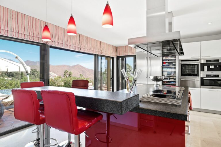 1c30b2b9cc5c2cbb2de58c650a6e53f3 - 10