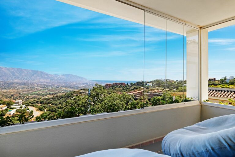 1c30b2b9cc5c2cbb2de58c650a6e53f3 - 14