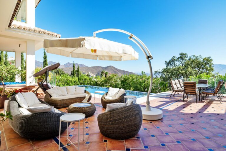 1c30b2b9cc5c2cbb2de58c650a6e53f3 - 6