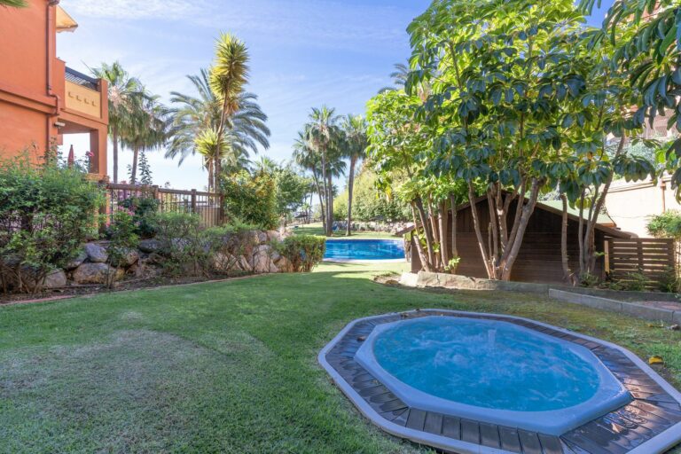 1cf815de52420eb2441ae4e8d180abb1 - 15