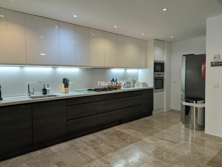 1f921a6b9d0e0dbdbf859e6def343e37 - 8