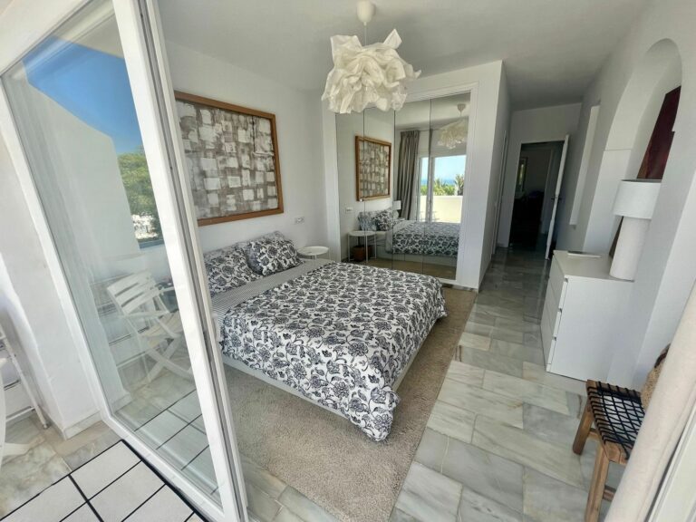 21ef9e52dfd4f13bae9adb8a64df8fa3 - 12