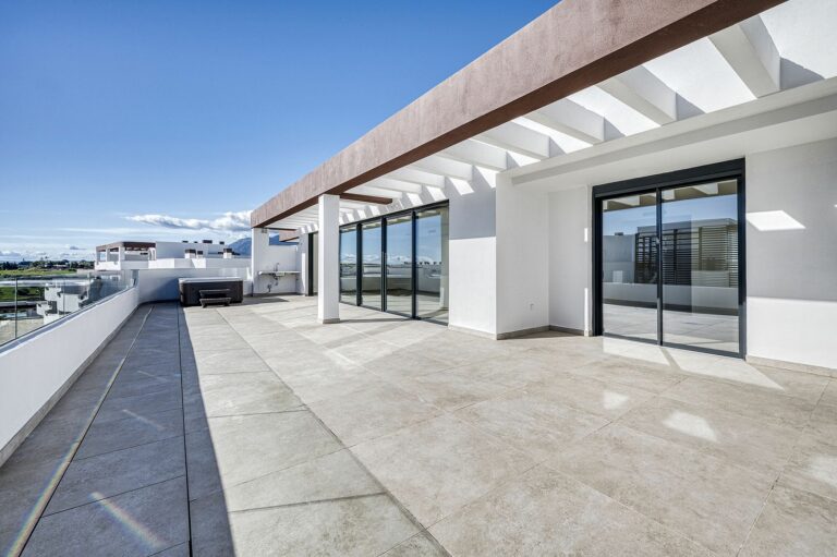 2232963f0d441f2c06828af9dd643fc0 - 14