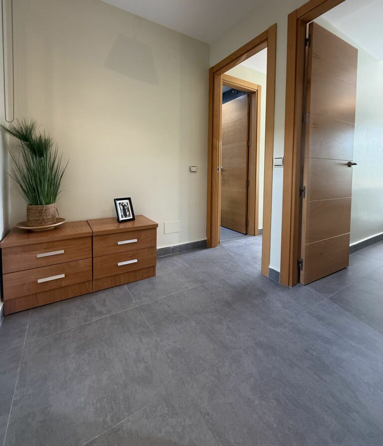 22609f71d915449f0fff505907c07286 - 10