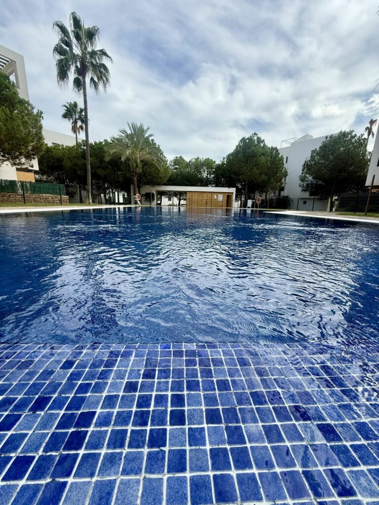 22609f71d915449f0fff505907c07286 - 2