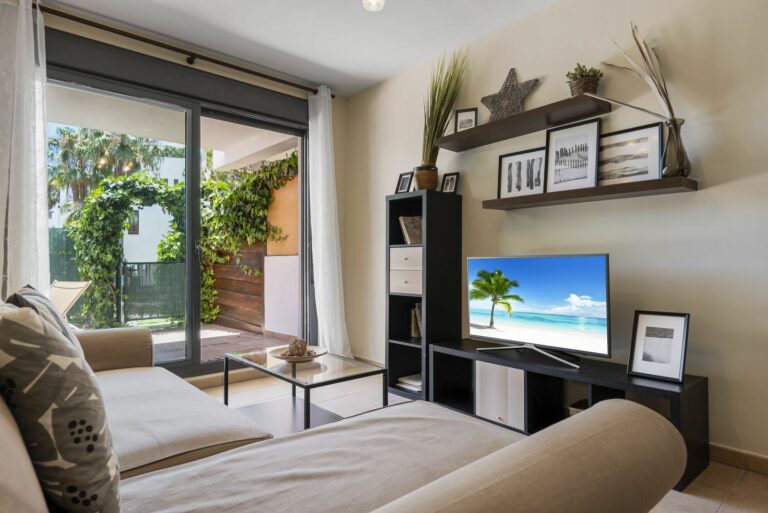 22609f71d915449f0fff505907c07286 - 4