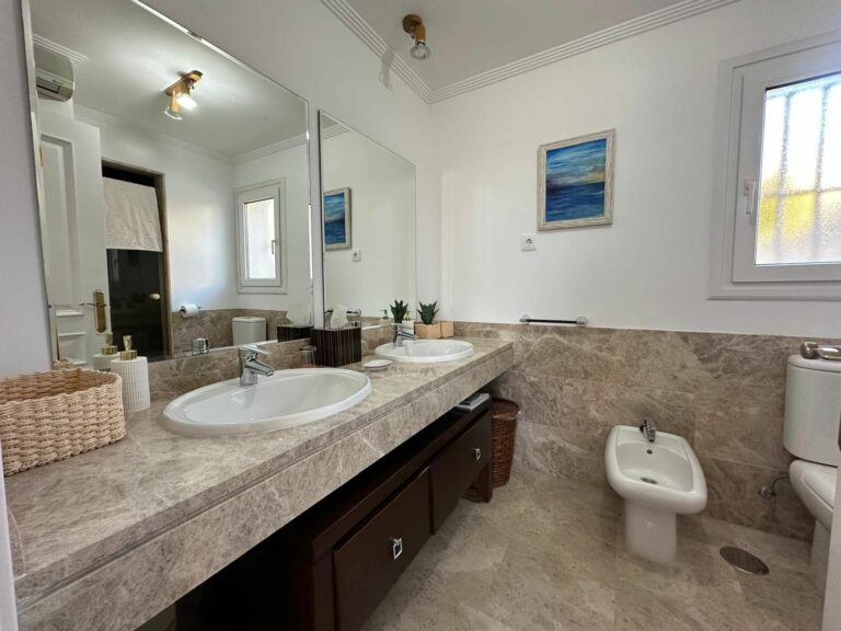 2292c200353459860c597de34782c4a1 - 12