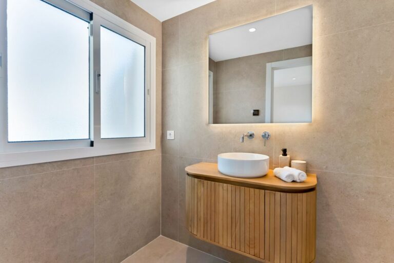 22ea9f2442ad5cabae43566aeb4c1ff4 - 14