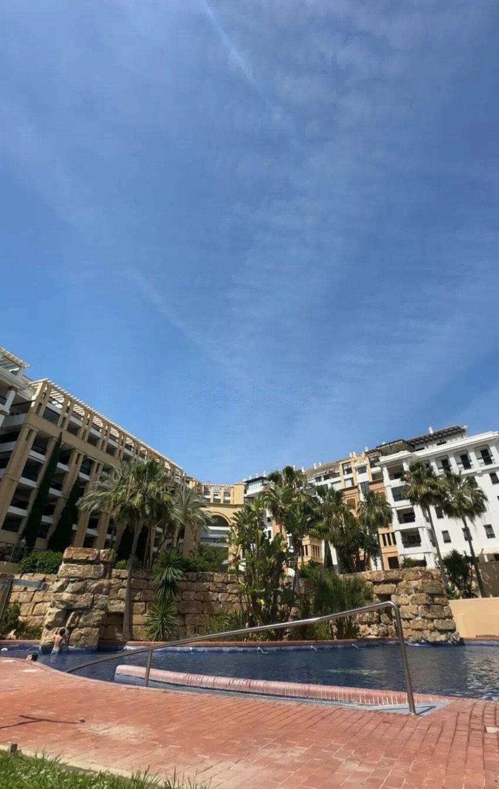 2336a12a0538dfd999939892779b3c73 - 1