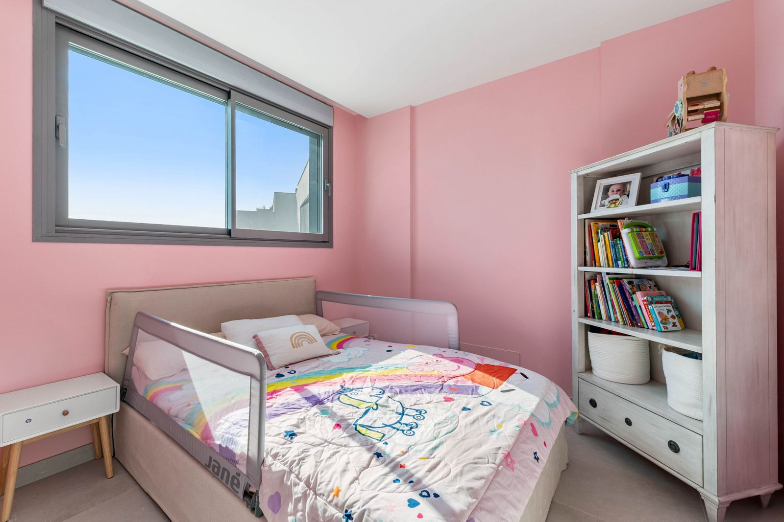 24c8e4ab7a926bdcb813279e858d6ca4 - 12