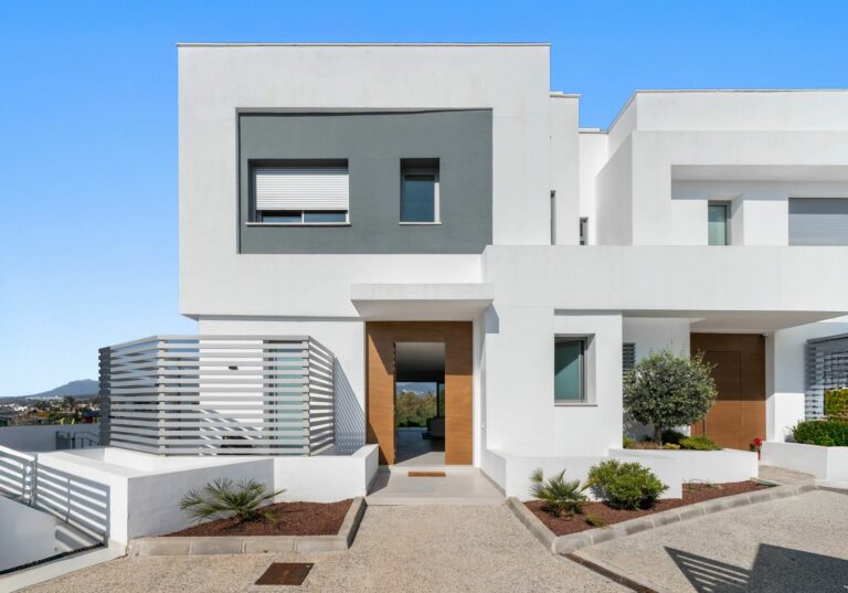 24c8e4ab7a926bdcb813279e858d6ca4 - 2