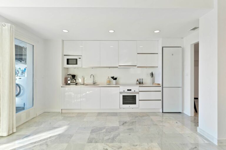 25f3099a153b828c8e8c73105dfd7d57 - 7