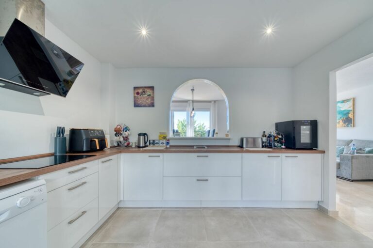 286e383ce75004daacf951d42f8e93cc - 11