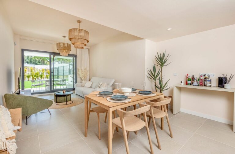 2a136ce936721e21415f3a5ada03ecdb - 10