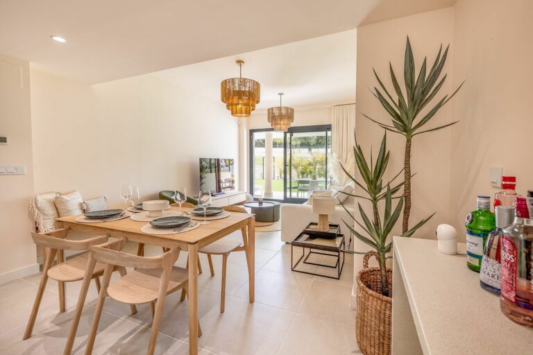 2a136ce936721e21415f3a5ada03ecdb - 11