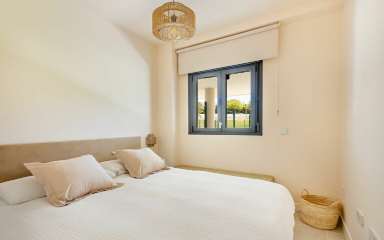 2a136ce936721e21415f3a5ada03ecdb - 15