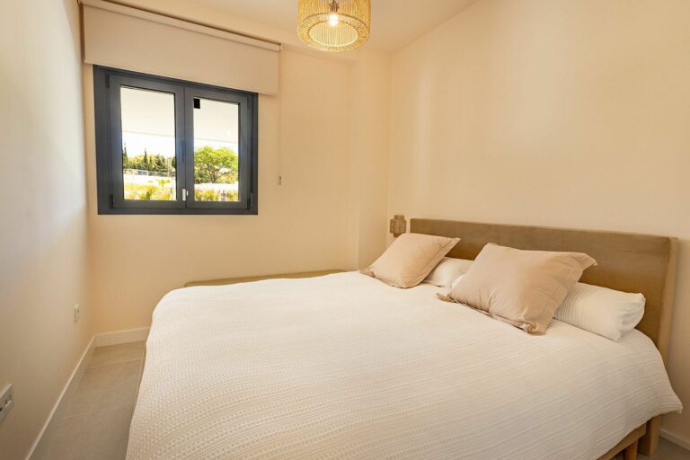 2a136ce936721e21415f3a5ada03ecdb - 16