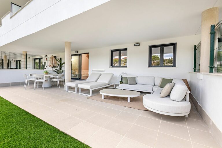 2a136ce936721e21415f3a5ada03ecdb - 3