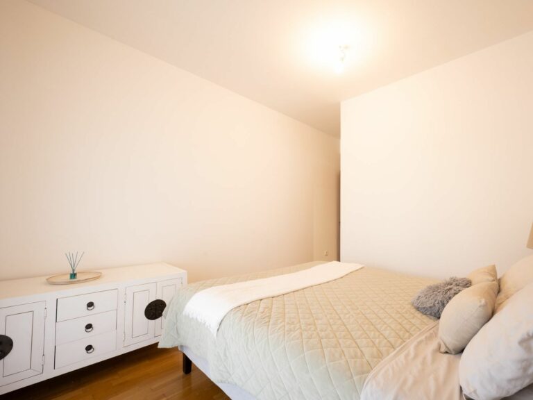 2b7c68809b98c7b7ececd45824b8494e - 8