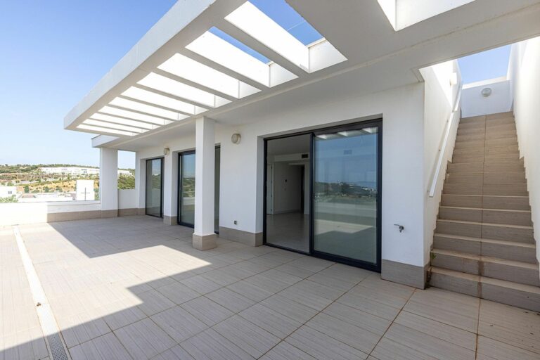 2bd85e3a3041de65db0ec2dd5536f9db - 7