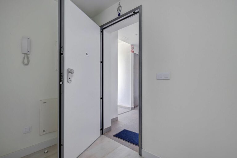 2bd85e3a3041de65db0ec2dd5536f9db - 9