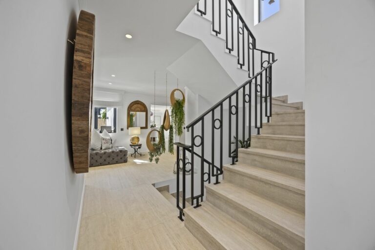 2d426816a14211a19040cbfb7d87ec81 - 14