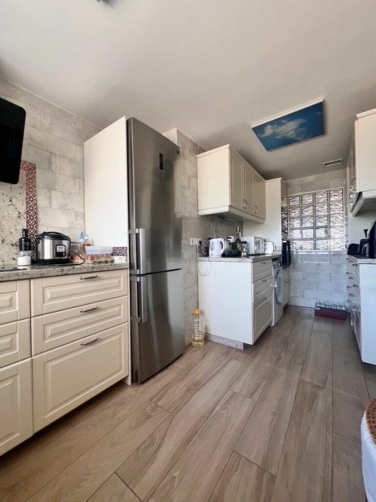 2d9470a76a460c609cb547a7edba8087 - 10