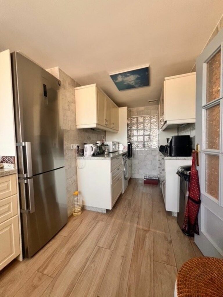 2d9470a76a460c609cb547a7edba8087 - 11