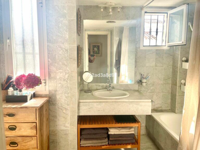 2fe8b06bf62ca550990479809474ff34 - 6