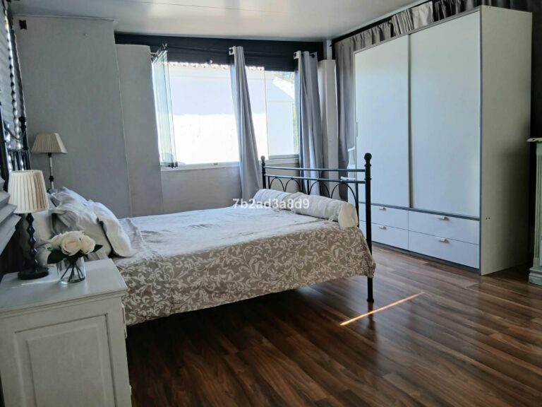 2fe8b06bf62ca550990479809474ff34 - 9