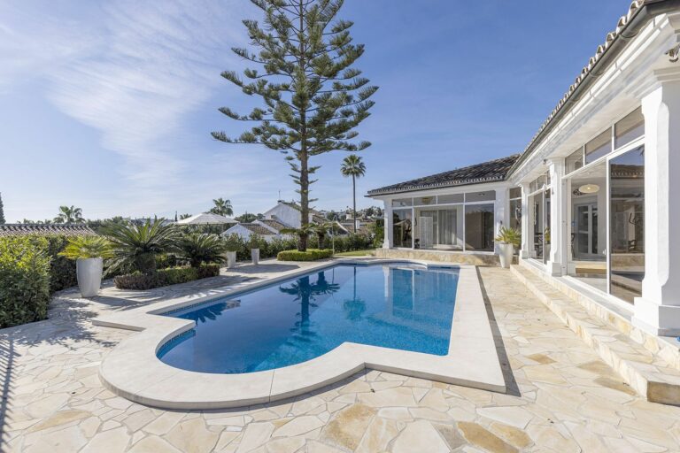 3027372f2ba53e8e7cde3b2ceb7409c3 - 4