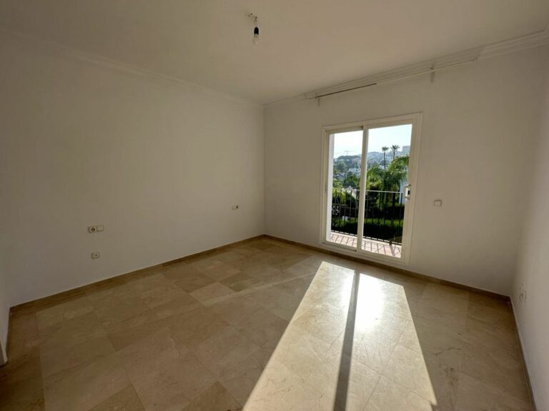 31895ea11ce006b666e18d1ff225c4a4 - 15