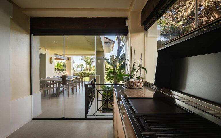 32066bad649a84622b52ebbd88f9ba04 - 15