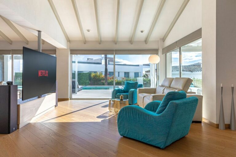 335e04fb0192da5ef588def454ea4f89 - 13